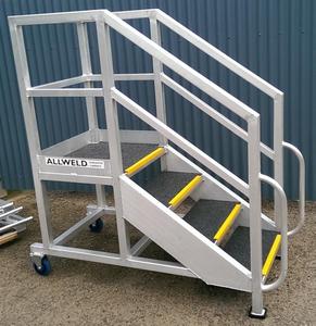 Mobile access stair