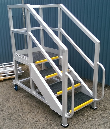 Portable access stair